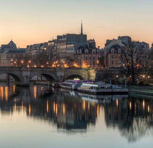 Take a Valentine's Day stroll on the Ile de la Cité